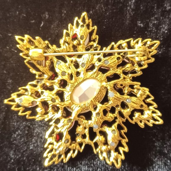 Gorgeous Prong set Red Rhinestone Brooch !! - Picture 4 of 5